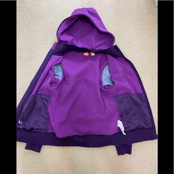 SOLD- Puma Cell Jacket Women’s Medium - Picture 5 of 10
